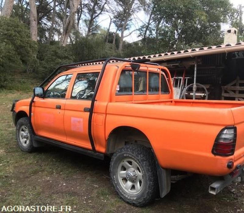 PICKUP MITSUBISHI - Utilitaire benne: photos 1 PICKUP MITSUBISHI - Utilitaire benne: photos 1
