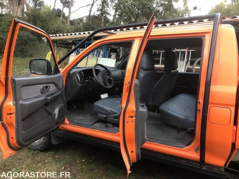PICKUP MITSUBISHI - Utilitaire benne: photos 2 PICKUP MITSUBISHI - Utilitaire benne: photos 2