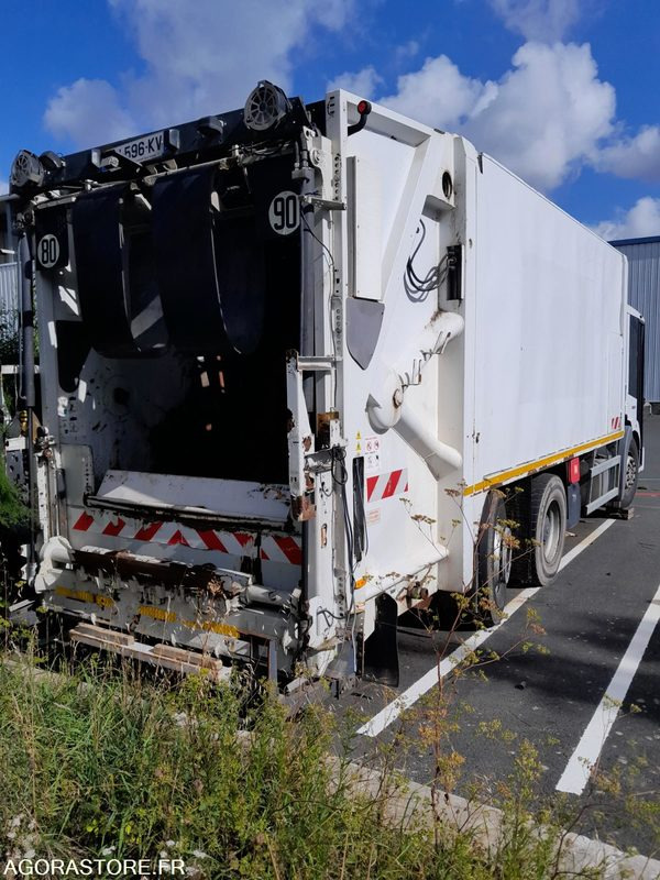 PL BOM MERCEDES - Benne à ordures ménagères: photos 3 PL BOM MERCEDES - Benne à ordures ménagères: photos 3