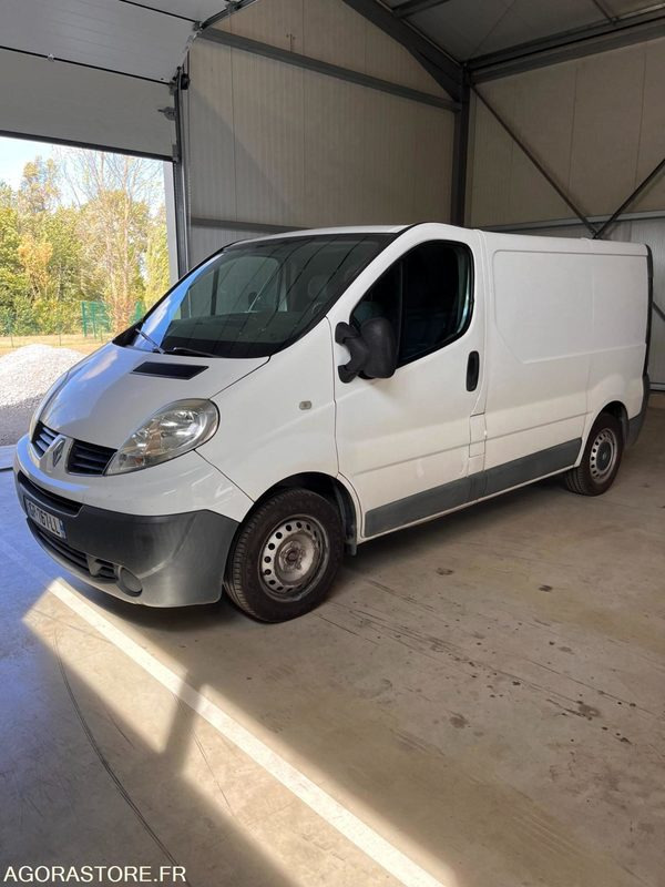 PRIX TTC 0%TVA - RENAULT TRAFIC 2008 2.0 DCI 214.000KM MOTEUR ECHANGE STANDARD - Fourgon utilitaire: photos 1 PRIX TTC 0%TVA - RENAULT TRAFIC 2008 2.0 DCI 214.000KM MOTEUR ECHANGE STANDARD - Fourgon utilitaire: photos 1