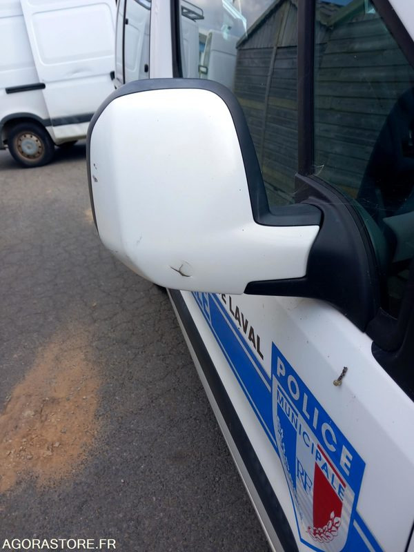 Fourgonnette Peugeot Partner BL028QY: photos 16 Fourgonnette Peugeot Partner BL028QY: photos 16