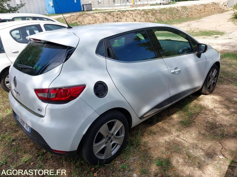 RENAULT CLIO - 133418km - 2014 - Voiture: photos 3 RENAULT CLIO - 133418km - 2014 - Voiture: photos 3