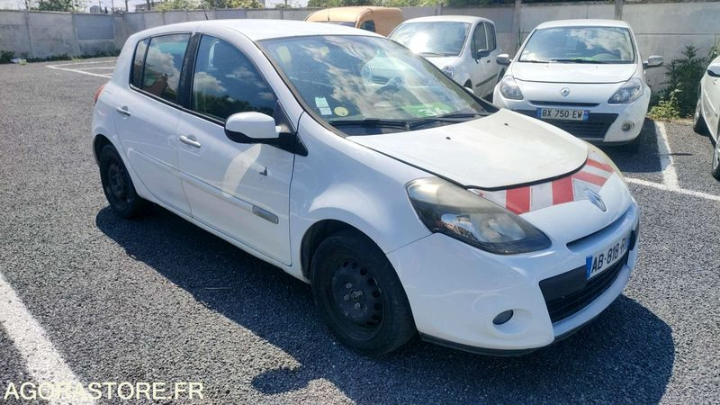 RENAULT CLIO - 2009 - 247721kms - Voiture: photos 4 RENAULT CLIO - 2009 - 247721kms - Voiture: photos 4