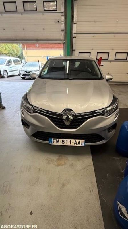 RENAULT CLIO V Diesel - 35000km - 2019 - Voiture: photos 1 RENAULT CLIO V Diesel - 35000km - 2019 - Voiture: photos 1