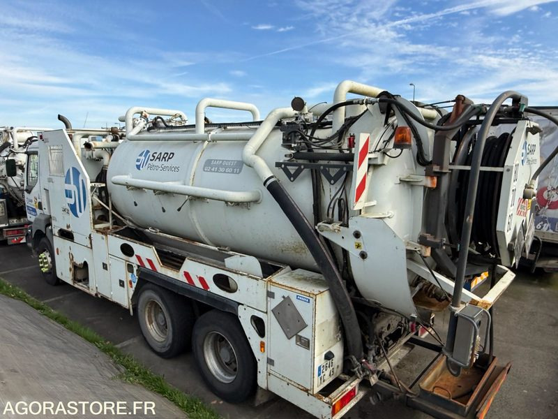 RENAULT HYDROCUREUR ADR 2646-YC-49 VENTE EXPORT EXCLUSIVEMENT - Camion vidangeur: photos 3 RENAULT HYDROCUREUR ADR 2646-YC-49 VENTE EXPORT EXCLUSIVEMENT - Camion vidangeur: photos 3