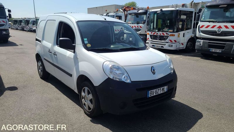 RENAULT KANGOO - 2011 - 81107KM - BV-627-ML - Fourgonnette: photos 1 RENAULT KANGOO - 2011 - 81107KM - BV-627-ML - Fourgonnette: photos 1
