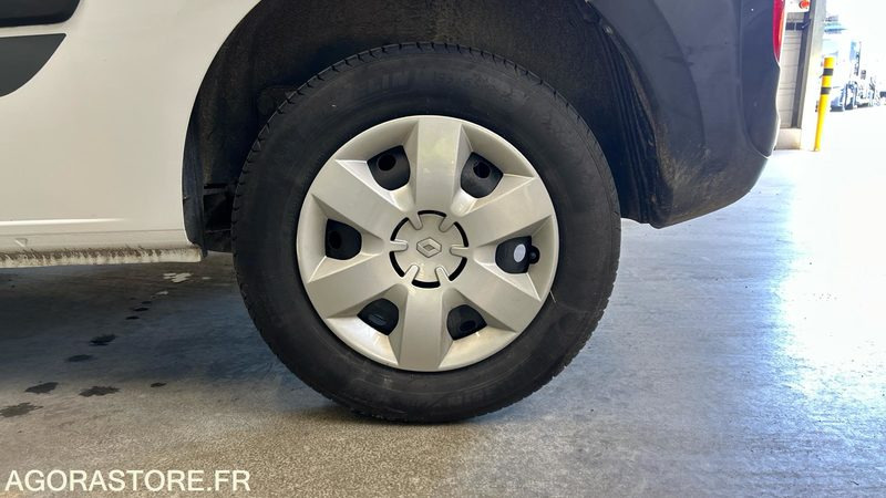 RENAULT KANGOO II MOTRICITE RENFORCEE 1ERE MAIN 2018 97800KMS CT OK - Fourgonnette: photos 5 RENAULT KANGOO II MOTRICITE RENFORCEE 1ERE MAIN 2018 97800KMS CT OK - Fourgonnette: photos 5