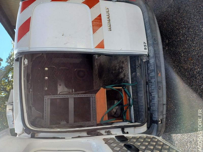 RENAULT KANGOO / REF SCP : 957 - Fourgon utilitaire: photos 5 RENAULT KANGOO / REF SCP : 957 - Fourgon utilitaire: photos 5