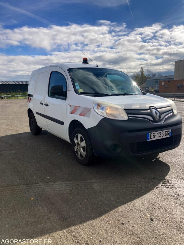 RENAULT KANGOO diesel - Année 2017 - 330.000 km - Fourgonnette: photos 3 RENAULT KANGOO diesel - Année 2017 - 330.000 km - Fourgonnette: photos 3