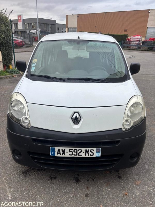 RENAULT - Kangoo- année 2010- 96000 kms - Diesel - Voiture: photos 2 RENAULT - Kangoo- année 2010- 96000 kms - Diesel - Voiture: photos 2