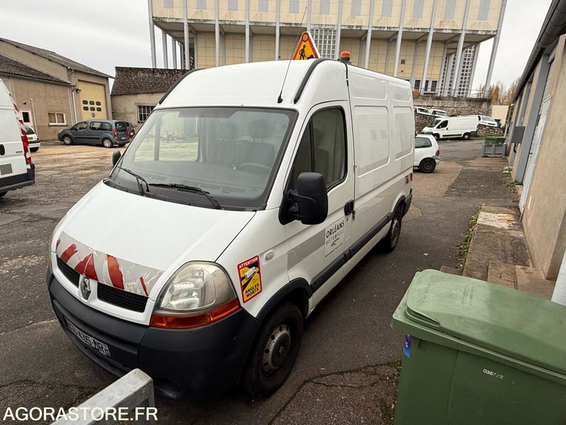 RENAULT MASTER - 2005 - 190100KM - Fourgon utilitaire: photos 3 RENAULT MASTER - 2005 - 190100KM - Fourgon utilitaire: photos 3