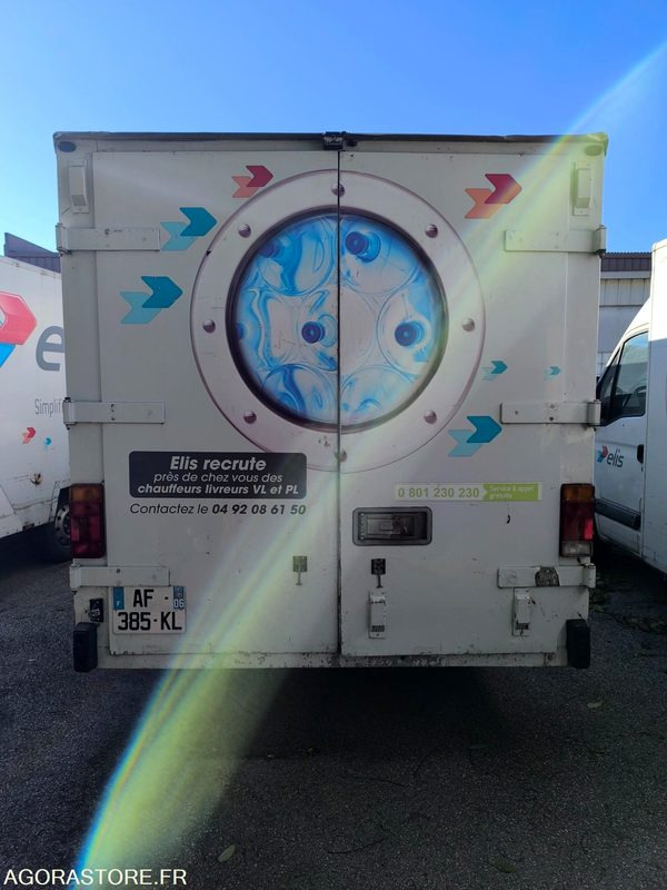 RENAULT MASTER II - 2009 - 291122 Kms - Fourgon utilitaire: photos 5 RENAULT MASTER II - 2009 - 291122 Kms - Fourgon utilitaire: photos 5