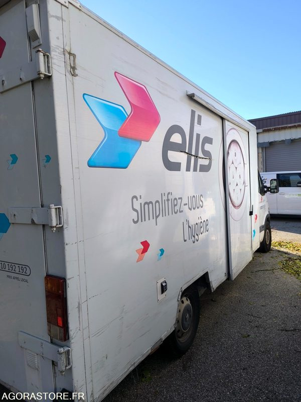 RENAULT MASTER II - 2009 - 379563 Kms - Fourgon utilitaire: photos 4 RENAULT MASTER II - 2009 - 379563 Kms - Fourgon utilitaire: photos 4