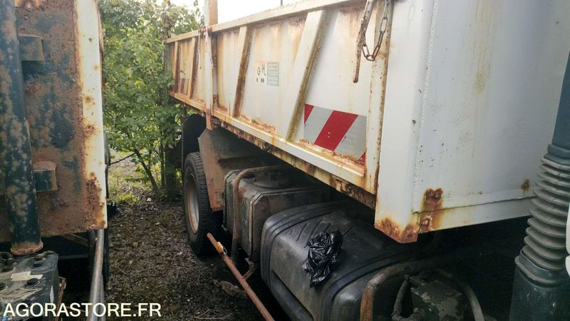 RENAULT MIDLUM 180 - 2003 - Utilitaire benne: photos 3 RENAULT MIDLUM 180 - 2003 - Utilitaire benne: photos 3
