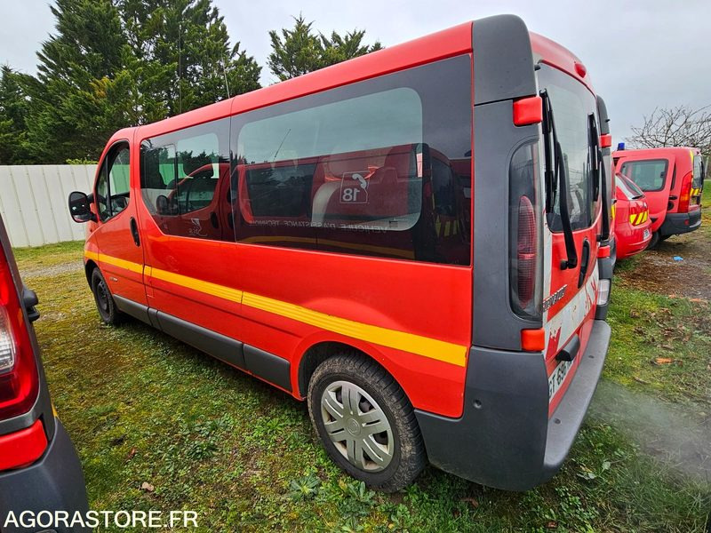RENAULT TRAFIC 199599kms 2006 - GT696RB - Minibus, Transport de personnes: photos 4 RENAULT TRAFIC 199599kms 2006 - GT696RB - Minibus, Transport de personnes: photos 4