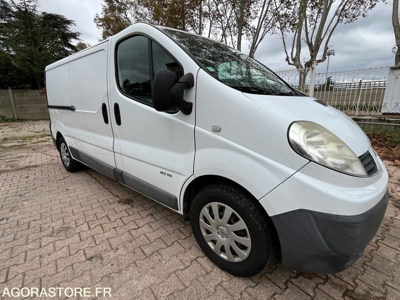 RENAULT TRAFIC L2H1 - 2013 / 202 310 KM - Fourgon utilitaire: photos 3 RENAULT TRAFIC L2H1 - 2013 / 202 310 KM - Fourgon utilitaire: photos 3