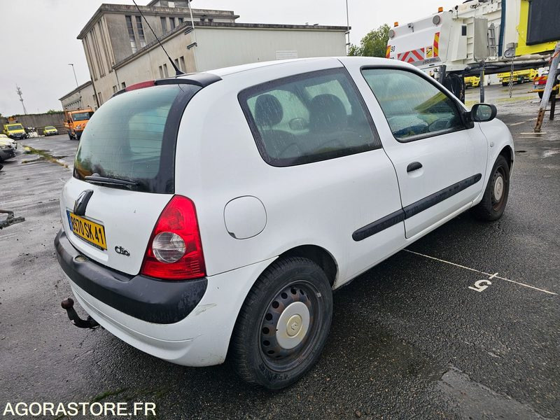 Renault Clio - 2005 - 94635KM - 8970SK41 - Voiture: photos 3 Renault Clio - 2005 - 94635KM - 8970SK41 - Voiture: photos 3