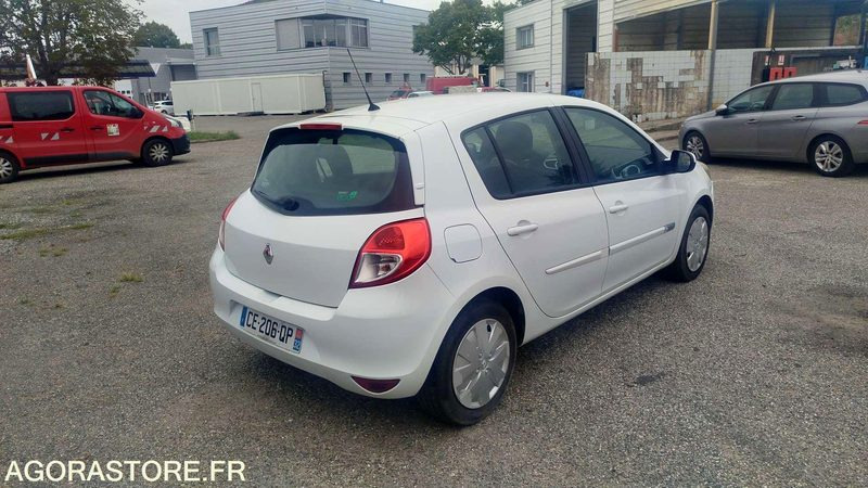 Renault - Clio - 2012 - 172874 kms - Voiture: photos 2 Renault - Clio - 2012 - 172874 kms - Voiture: photos 2