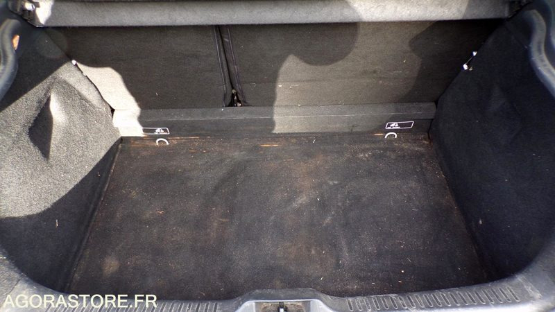 Voiture Renault Clio 4 DQ-031-CM (BP): photos 9 Voiture Renault Clio 4 DQ-031-CM (BP): photos 9