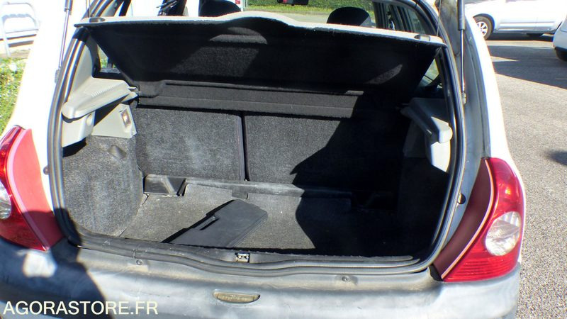 Renault Clio 5 portes phase II 1.2L 75CV - Voiture: photos 5 Renault Clio 5 portes phase II 1.2L 75CV - Voiture: photos 5