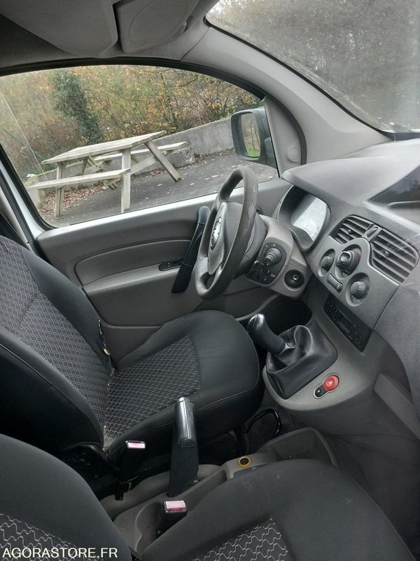 Renault Kangoo - 2008 - 226985 Kms - Fourgonnette: photos 5 Renault Kangoo - 2008 - 226985 Kms - Fourgonnette: photos 5