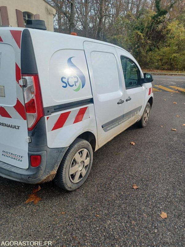 Renault Kangoo - 2014 - 175000kms - DK-315-EV - Fourgonnette: photos 5 Renault Kangoo - 2014 - 175000kms - DK-315-EV - Fourgonnette: photos 5