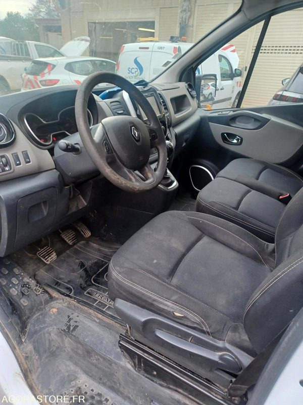 Renault Kangoo - 2014 - 175000kms - DK-315-EV - Fourgonnette: photos 3 Renault Kangoo - 2014 - 175000kms - DK-315-EV - Fourgonnette: photos 3