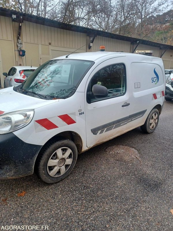 Renault Kangoo - 2014 - 175000kms - DK-315-EV - Fourgonnette: photos 4 Renault Kangoo - 2014 - 175000kms - DK-315-EV - Fourgonnette: photos 4