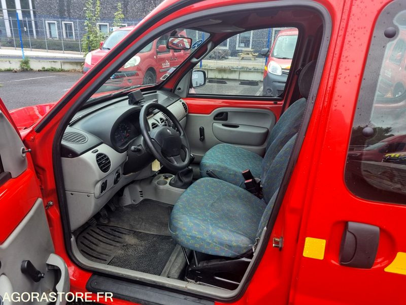 Renault Kangoo Diesel - 4370 XM 63 - 2003 - Fourgonnette: photos 5 Renault Kangoo Diesel - 4370 XM 63 - 2003 - Fourgonnette: photos 5