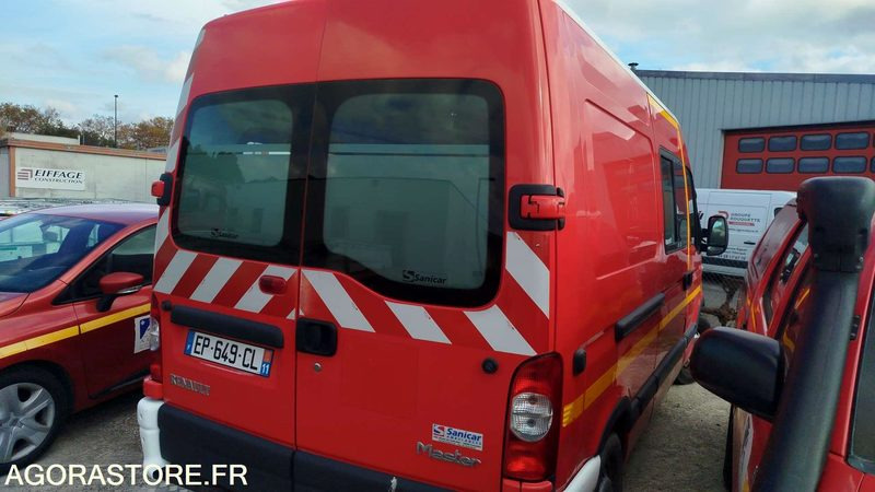 Renault Master - 2005 - Fourgon utilitaire: photos 3 Renault Master - 2005 - Fourgon utilitaire: photos 3