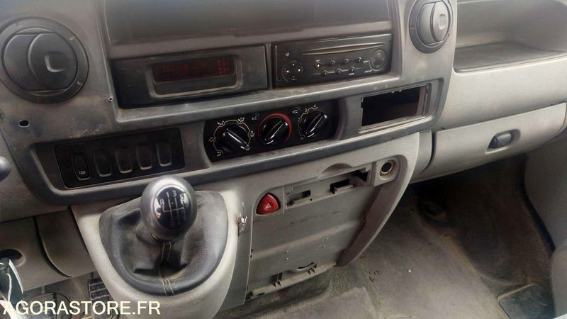 Renault Master - 2008 - 307791km - Fourgon utilitaire: photos 5 Renault Master - 2008 - 307791km - Fourgon utilitaire: photos 5