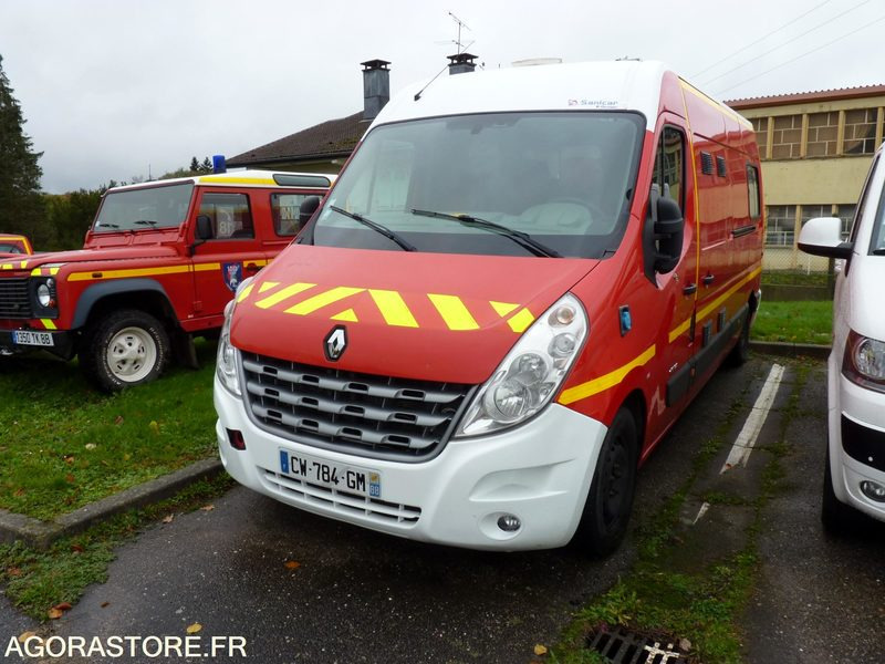 Renault Master (Ancienne Ambulance Pompier) - Ambulance: photos 1 Renault Master (Ancienne Ambulance Pompier) - Ambulance: photos 1
