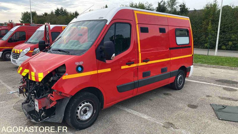 Renault Master III dci 125 - 23/10/2013 - Ambulance: photos 4 Renault Master III dci 125 - 23/10/2013 - Ambulance: photos 4