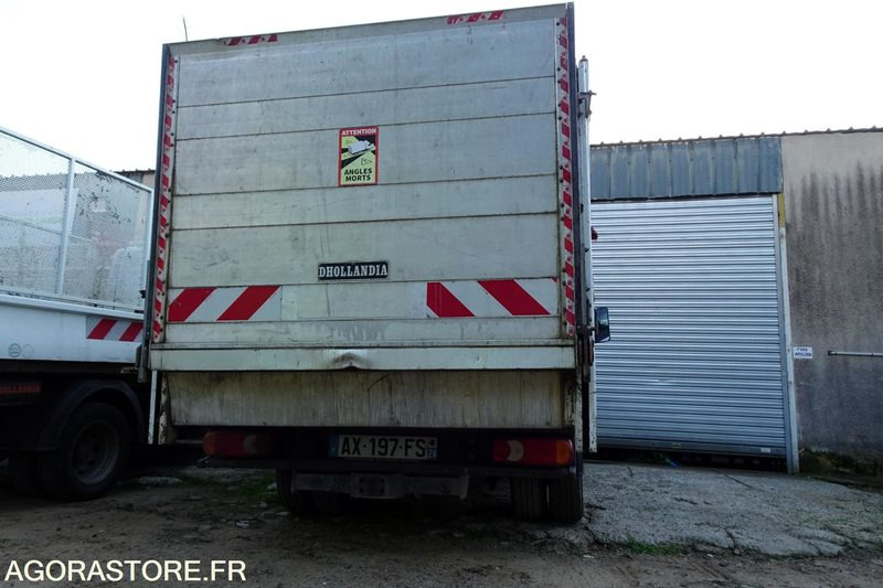 Renault Maxity 130 DXI - Utilitaire benne: photos 1 Renault Maxity 130 DXI - Utilitaire benne: photos 1