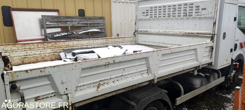 Renault Maxity Benne 110 DXI 103125kms 2009 - Utilitaire benne: photos 5 Renault Maxity Benne 110 DXI 103125kms 2009 - Utilitaire benne: photos 5