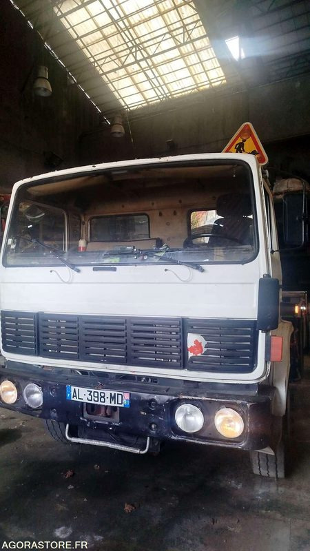 Renault Poids lourd G230 - 1985 - 564616KM - Camion ampliroll: photos 2 Renault Poids lourd G230 - 1985 - 564616KM - Camion ampliroll: photos 2