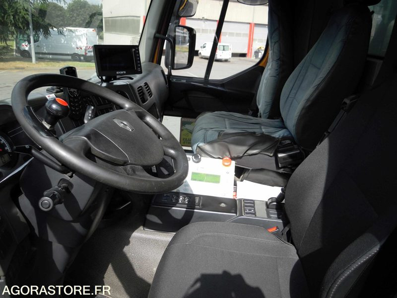 Renault Premium 4x2 équipé d'une benne à ordures SEMAT Série 14000 - Benne à ordures ménagères: photos 4 Renault Premium 4x2 équipé d'une benne à ordures SEMAT Série 14000 - Benne à ordures ménagères: photos 4