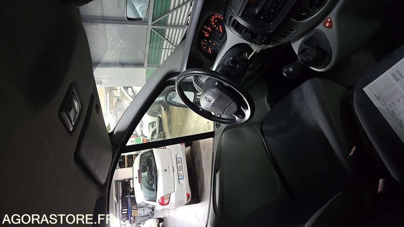 Renault Trafic - 2004 - 257907kms - 1707-XB-22 - Minibus, Transport de personnes: photos 4 Renault Trafic - 2004 - 257907kms - 1707-XB-22 - Minibus, Transport de personnes: photos 4