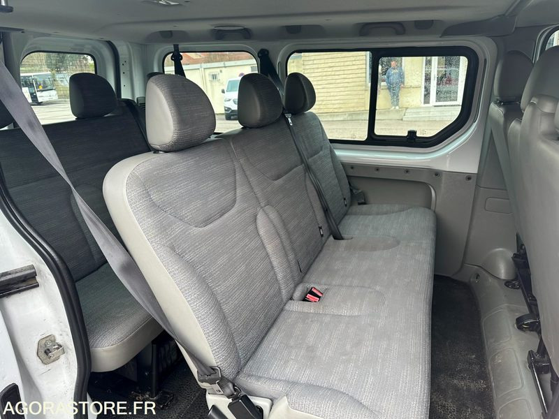 Renault Trafic 9 places / CK-910-VW / 325 196kms - Minibus, Transport de personnes: photos 5 Renault Trafic 9 places / CK-910-VW / 325 196kms - Minibus, Transport de personnes: photos 5