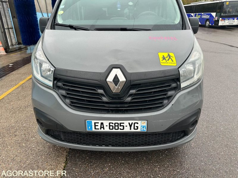 Renault Trafic 9 places / EA-685-YG / 329 719kms - Minibus, Transport de personnes: photos 2 Renault Trafic 9 places / EA-685-YG / 329 719kms - Minibus, Transport de personnes: photos 2