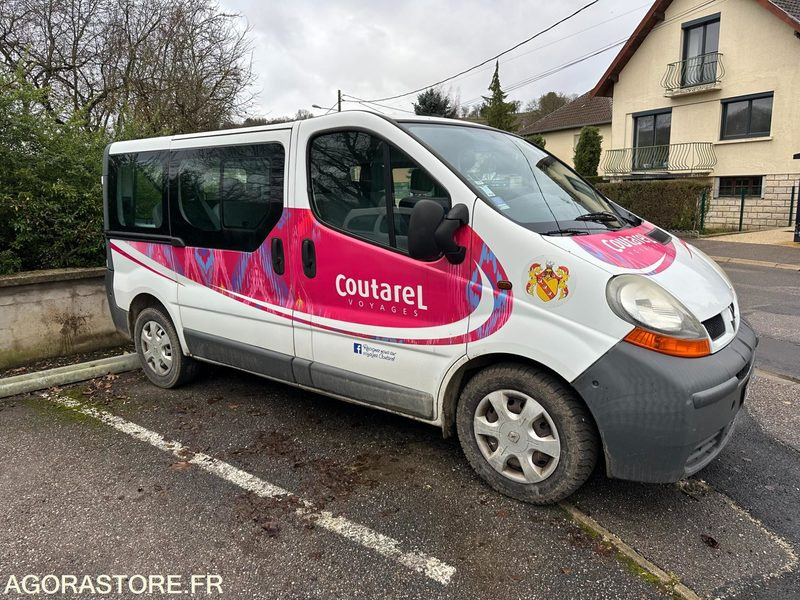 Renault Trafic 9 places / EG-558-SZ / 463 561kms - Minibus, Transport de personnes: photos 3 Renault Trafic 9 places / EG-558-SZ / 463 561kms - Minibus, Transport de personnes: photos 3