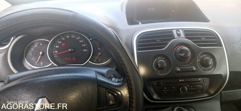 Renault kangoo 1.2 tce 115 cv 93121 kms Annee 2018 Clim Gps - Fourgonnette: photos 4 Renault kangoo 1.2 tce 115 cv 93121 kms Annee 2018 Clim Gps - Fourgonnette: photos 4
