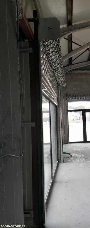 Rideau métallique SOMAFI - Outil/ Équipement: photos 4 Rideau métallique SOMAFI - Outil/ Équipement: photos 4