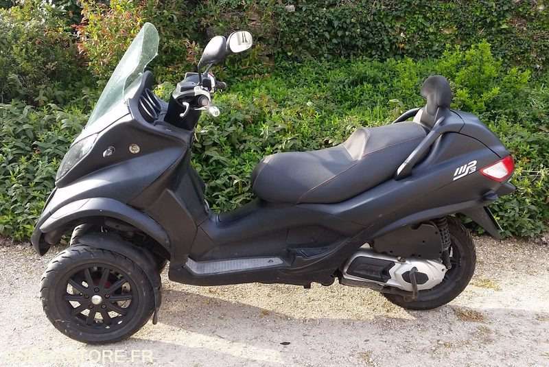 SCOOTER 3 ROUES PIAGGIO MP3 300 LT - Motocyclette: photos 1 SCOOTER 3 ROUES PIAGGIO MP3 300 LT - Motocyclette: photos 1