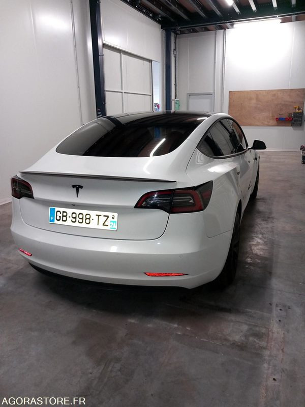 TESLA MODEL 3 - 101000KM - GB998TZ - 2021 - Voiture: photos 1 TESLA MODEL 3 - 101000KM - GB998TZ - 2021 - Voiture: photos 1