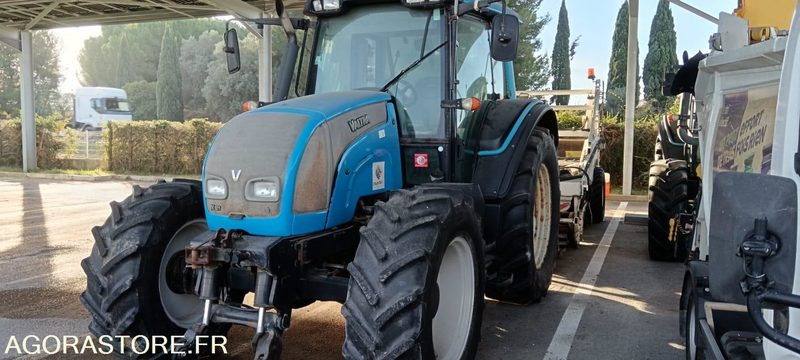TRACTEUR VALTRA N101H CH-668EQ + CRIBLEUSE CANICAS T230H T141 6334H AM 2007 - Tracteur agricole: photos 3 TRACTEUR VALTRA N101H CH-668EQ + CRIBLEUSE CANICAS T230H T141 6334H AM 2007 - Tracteur agricole: photos 3