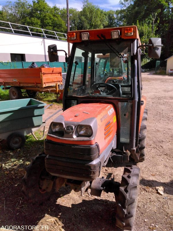 Tracteur Kubota STV40 1907 heures 2010 - Tracteur agricole: photos 3 Tracteur Kubota STV40 1907 heures 2010 - Tracteur agricole: photos 3