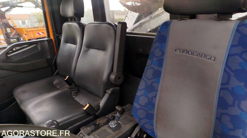 Iveco 180E24 - 2003 - 251793kms - 126BCA31 - Tracteur routier: photos 5 Iveco 180E24 - 2003 - 251793kms - 126BCA31 - Tracteur routier: photos 5