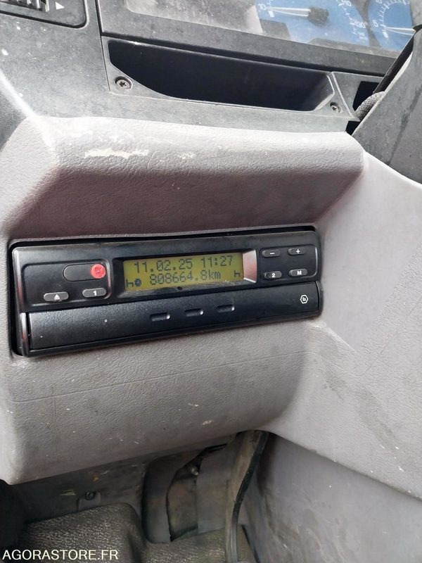 Tracteur routier Tracteur RENAULT ADR pompe anneau liquide - 2003/ 808 664KM (ACCIDENTE): photos 7
