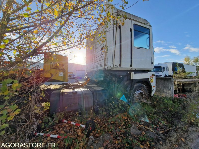 Tracteur Renault - 2004 - 339927 - DD612SG - Tracteur routier: photos 3 Tracteur Renault - 2004 - 339927 - DD612SG - Tracteur routier: photos 3